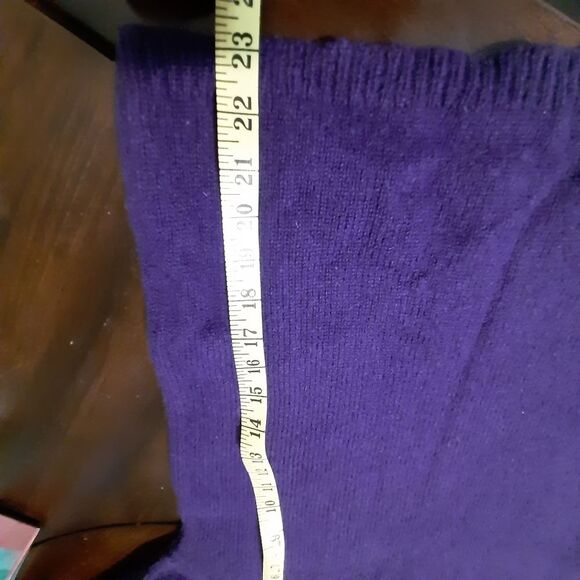 Vintage Garland 100% Wool V Neck Purple Sweater Small - Picture 4 of 9